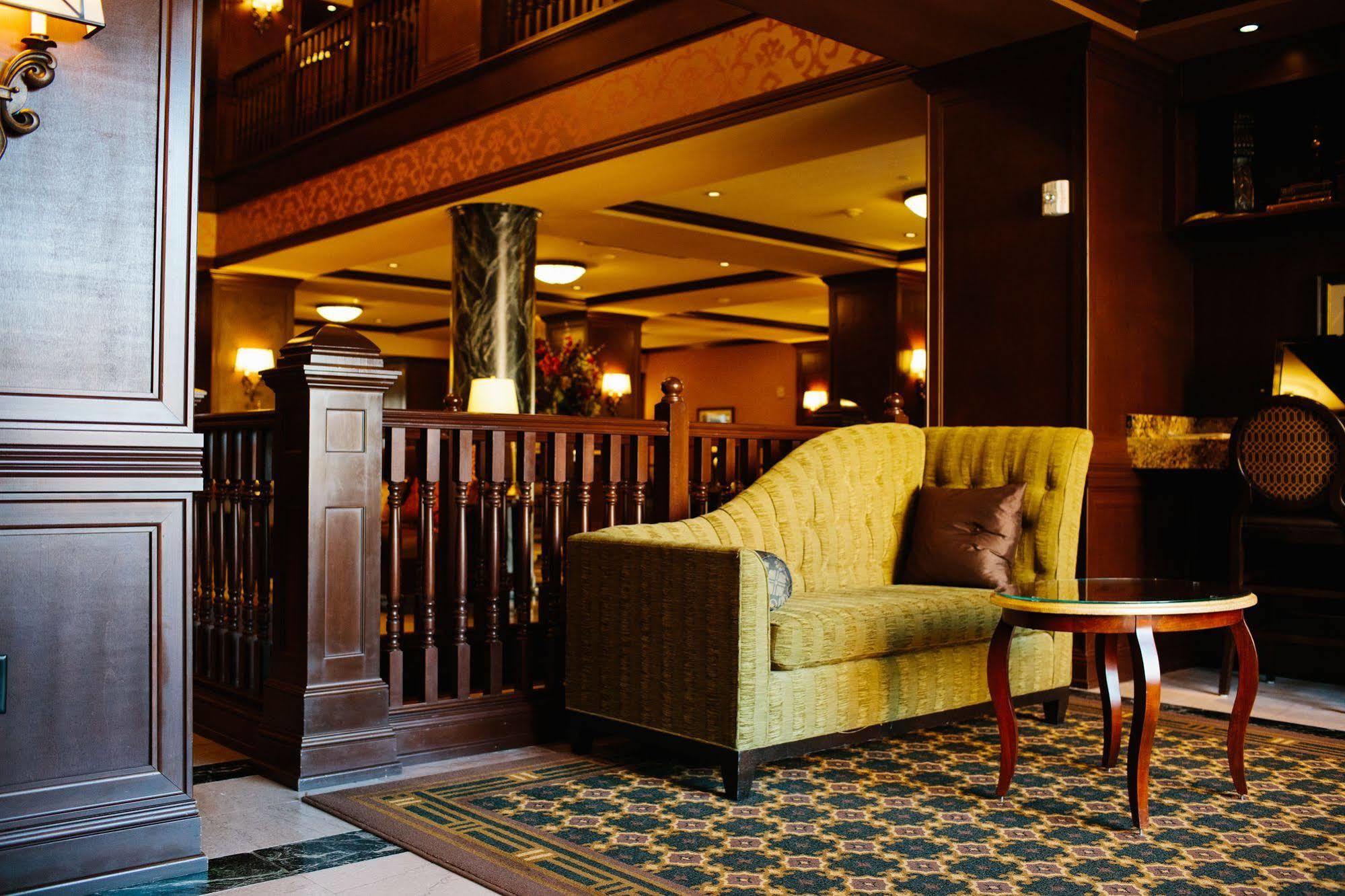 Hotel Julien Дабек Экстерьер фото